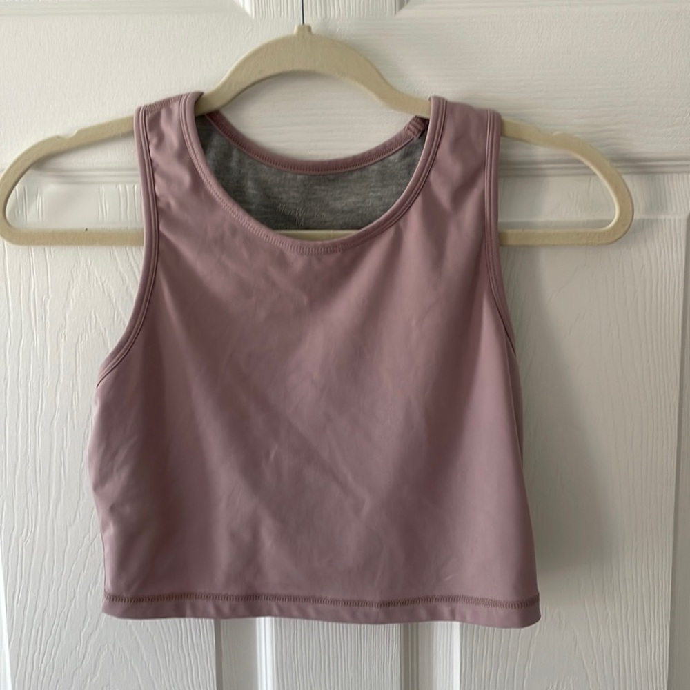 Women’s workout crop top